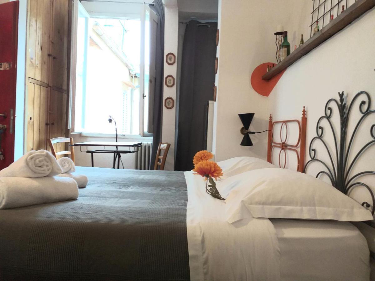 Suite Via Faenza Florencia Exterior foto